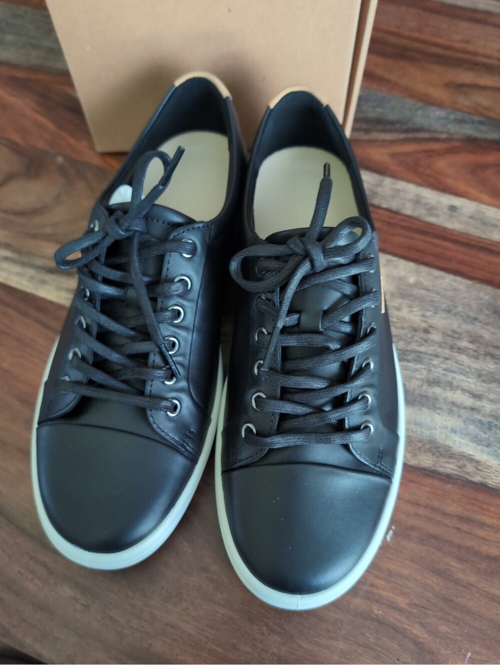 ECCO Soft 7 Black Women's Casual Sneaker Size 10-10.5